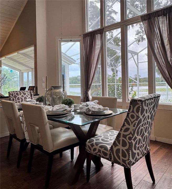 На продажу: $999,000 (5 спален, 3 ванн, 3453 Квадратных фут)