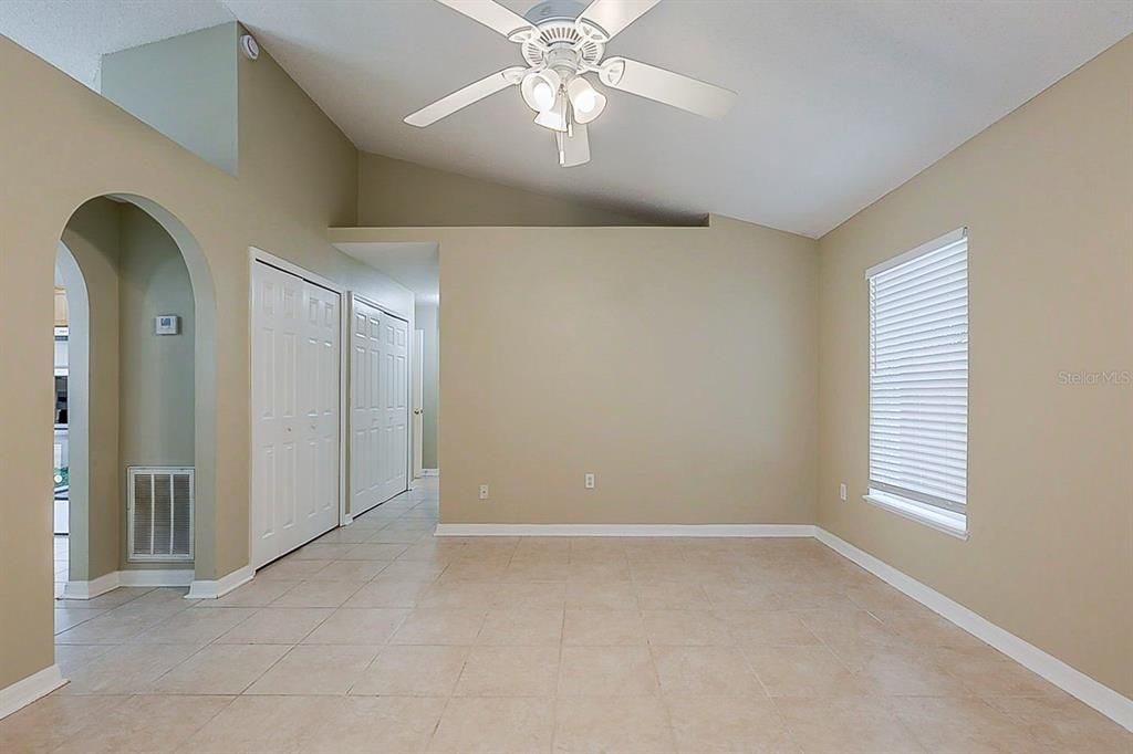 En Venta: $309,900 (3 camas, 2 baños, 1176 Pies cuadrados)