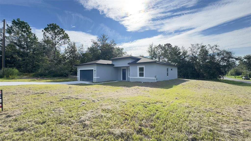 En Venta: $315,000 (4 camas, 2 baños, 1833 Pies cuadrados)