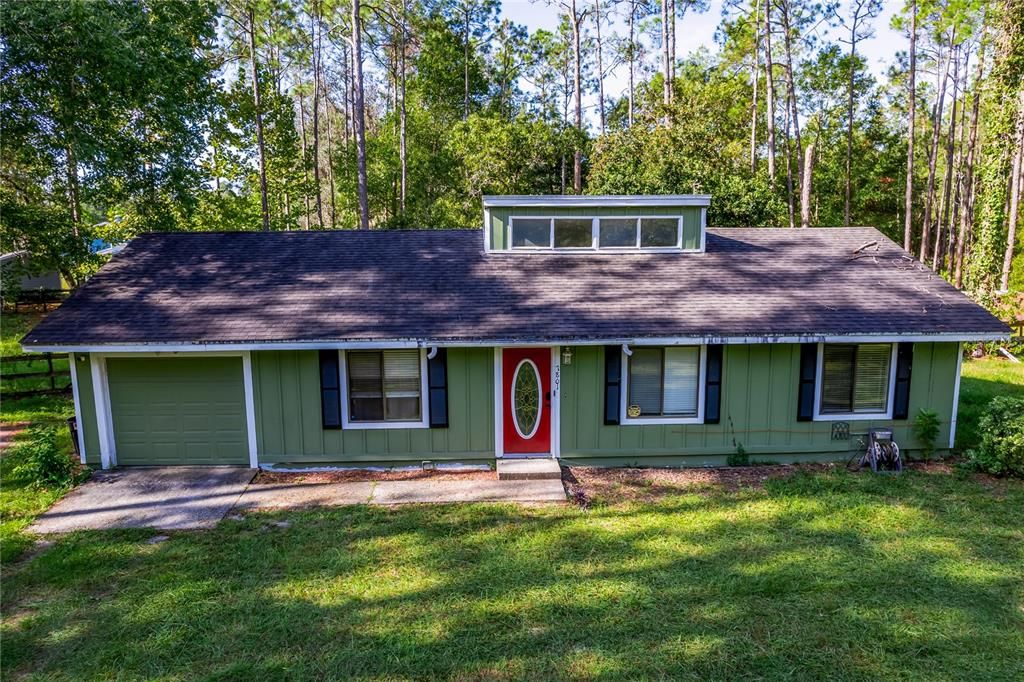 For Sale: $270,000 (3 beds, 2 baths, 1092 Square Feet)