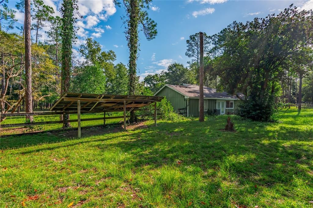 For Sale: $270,000 (3 beds, 2 baths, 1092 Square Feet)