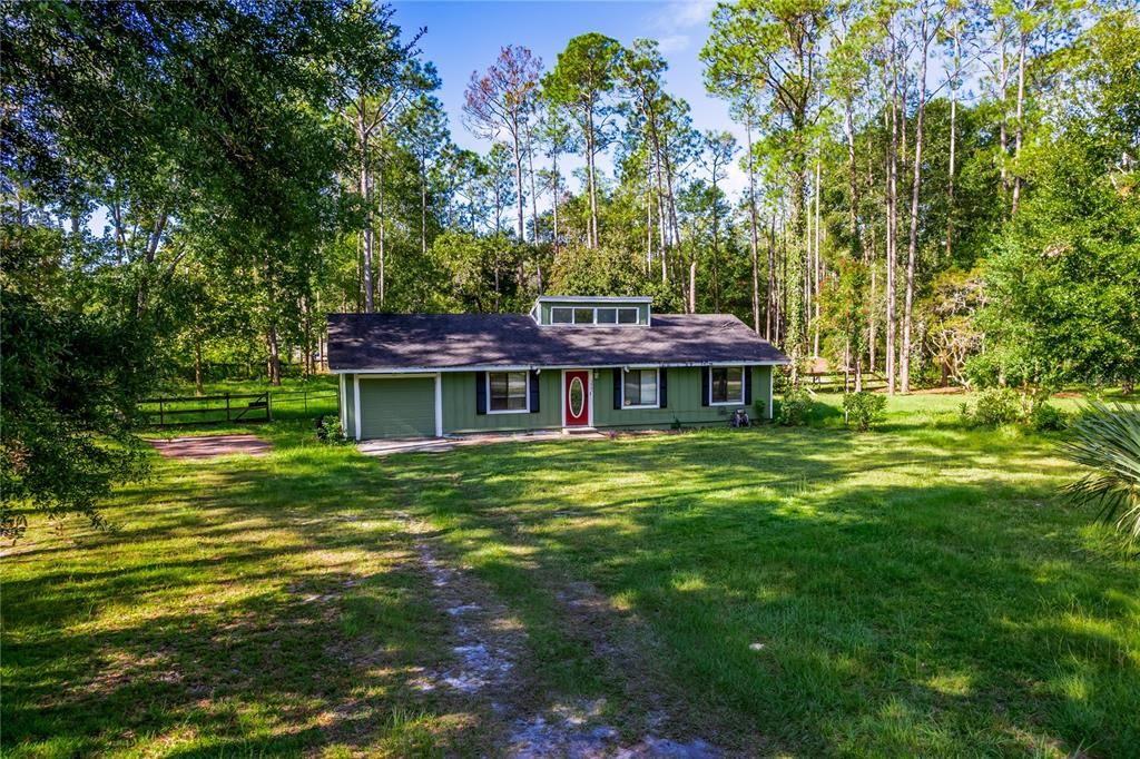 For Sale: $270,000 (3 beds, 2 baths, 1092 Square Feet)