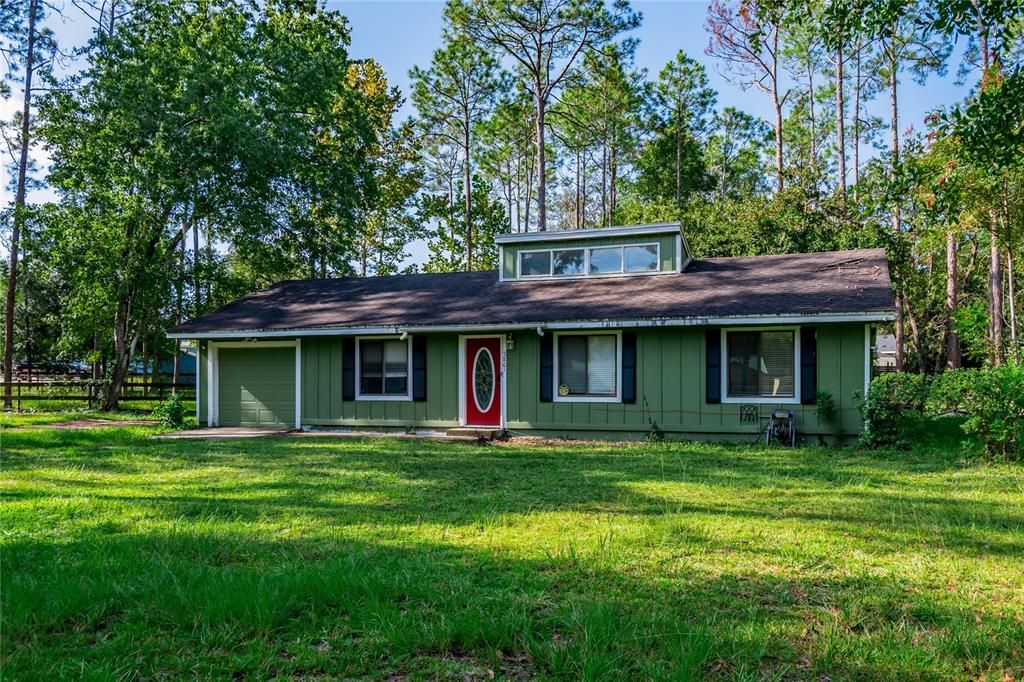 For Sale: $270,000 (3 beds, 2 baths, 1092 Square Feet)