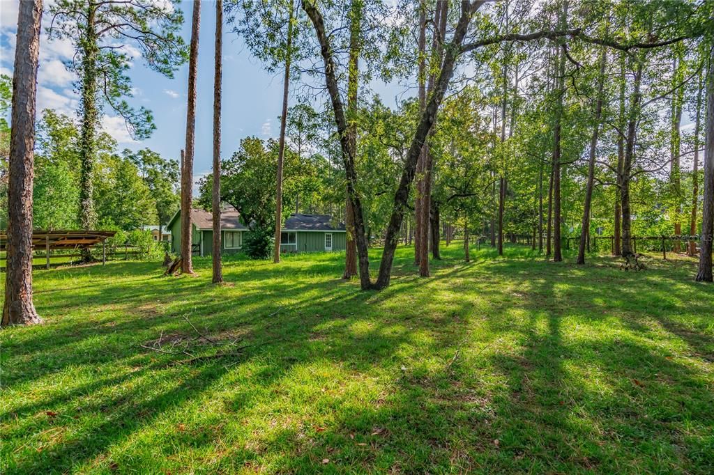 For Sale: $270,000 (3 beds, 2 baths, 1092 Square Feet)