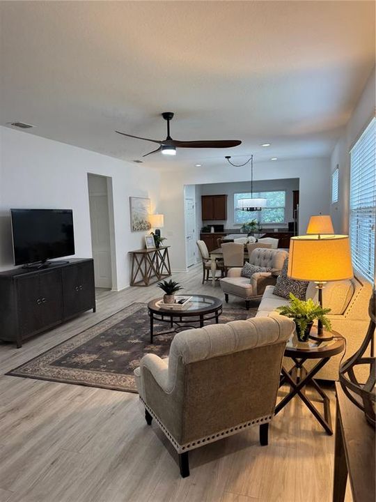 For Rent: $2,500 (2 beds, 2 baths, 1443 Square Feet)