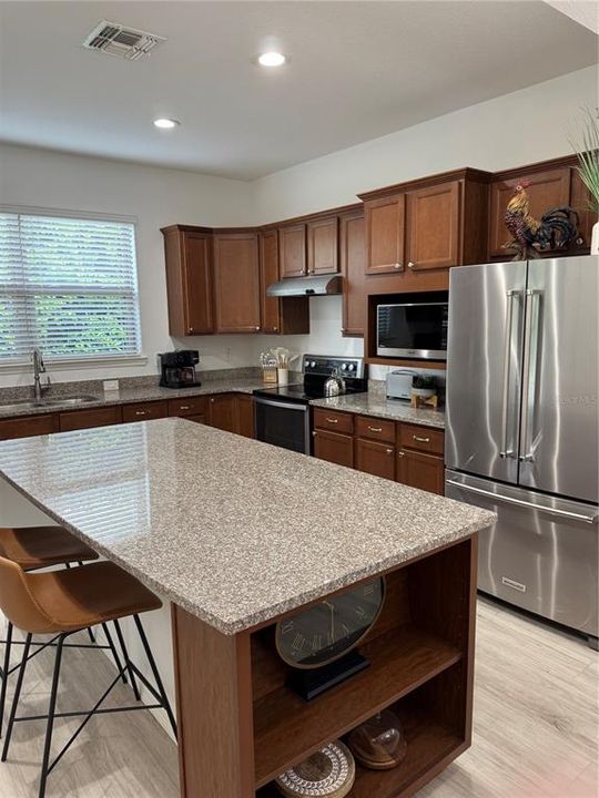 For Rent: $2,500 (2 beds, 2 baths, 1443 Square Feet)