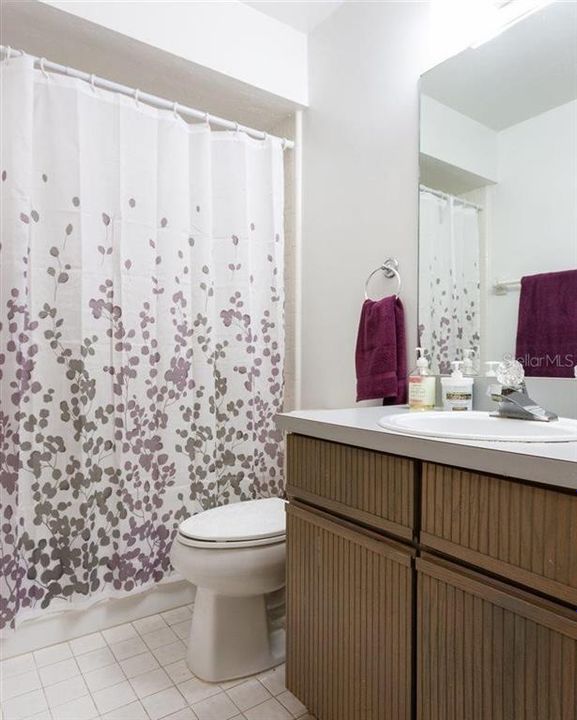 For Sale: $180,000 (2 beds, 2 baths, 1000 Square Feet)