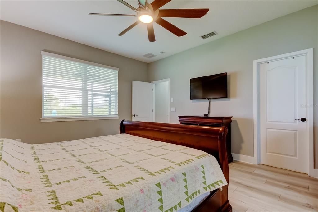 Active With Contract: $446,000 (4 beds, 3 baths, 3044 Square Feet)