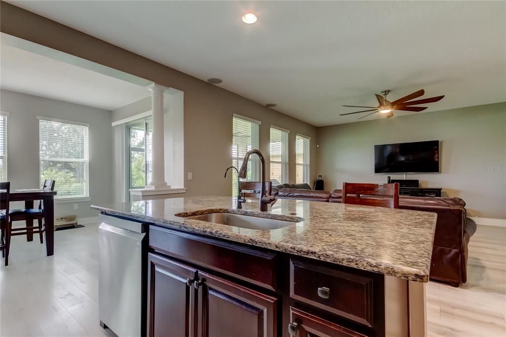 Active With Contract: $446,000 (4 beds, 3 baths, 3044 Square Feet)