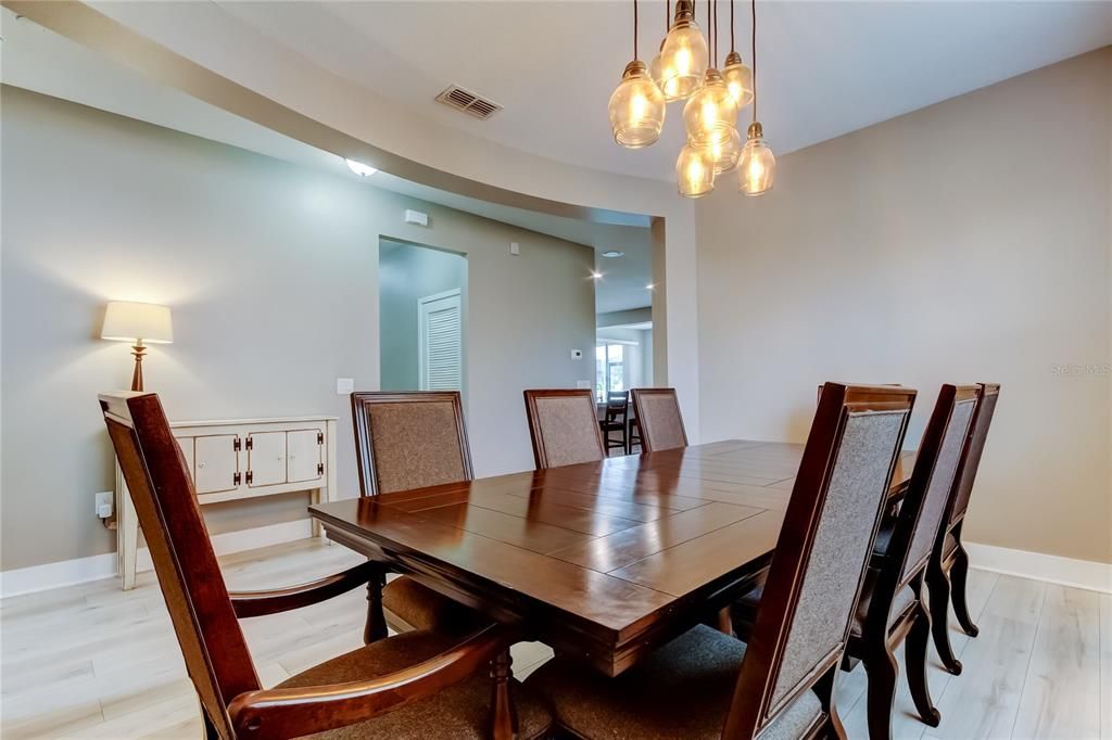 Active With Contract: $446,000 (4 beds, 3 baths, 3044 Square Feet)