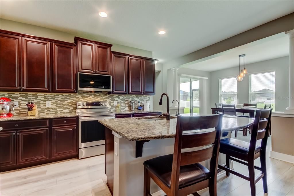 Active With Contract: $446,000 (4 beds, 3 baths, 3044 Square Feet)