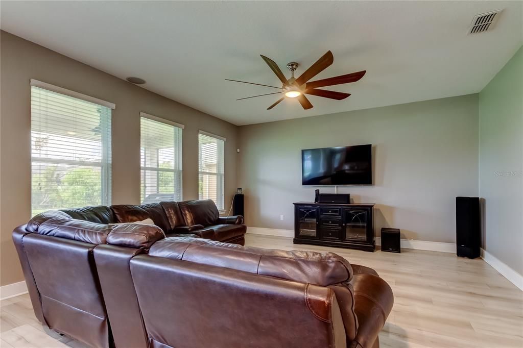 Active With Contract: $446,000 (4 beds, 3 baths, 3044 Square Feet)