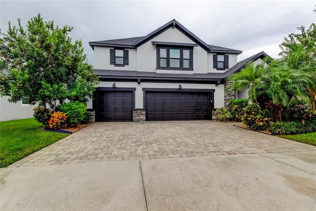 Active With Contract: $446,000 (4 beds, 3 baths, 3044 Square Feet)