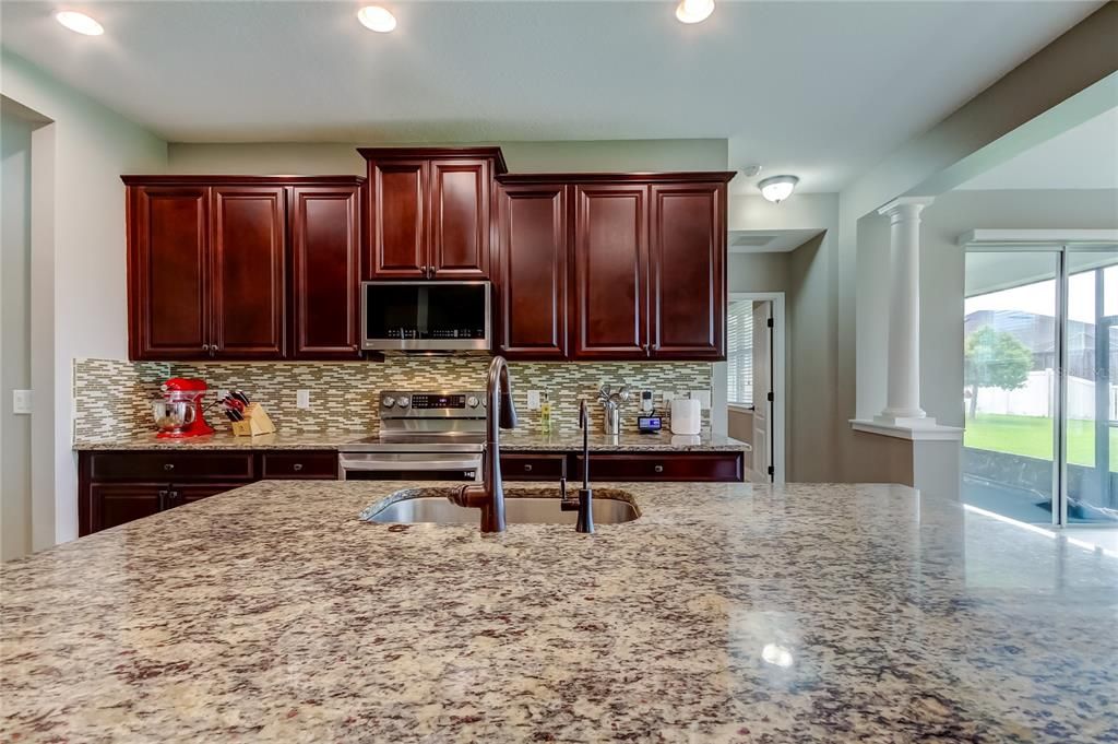 Active With Contract: $446,000 (4 beds, 3 baths, 3044 Square Feet)