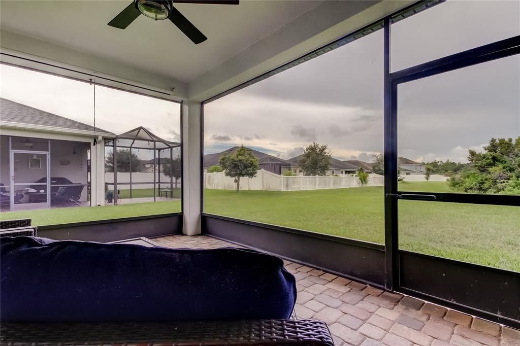 Active With Contract: $446,000 (4 beds, 3 baths, 3044 Square Feet)