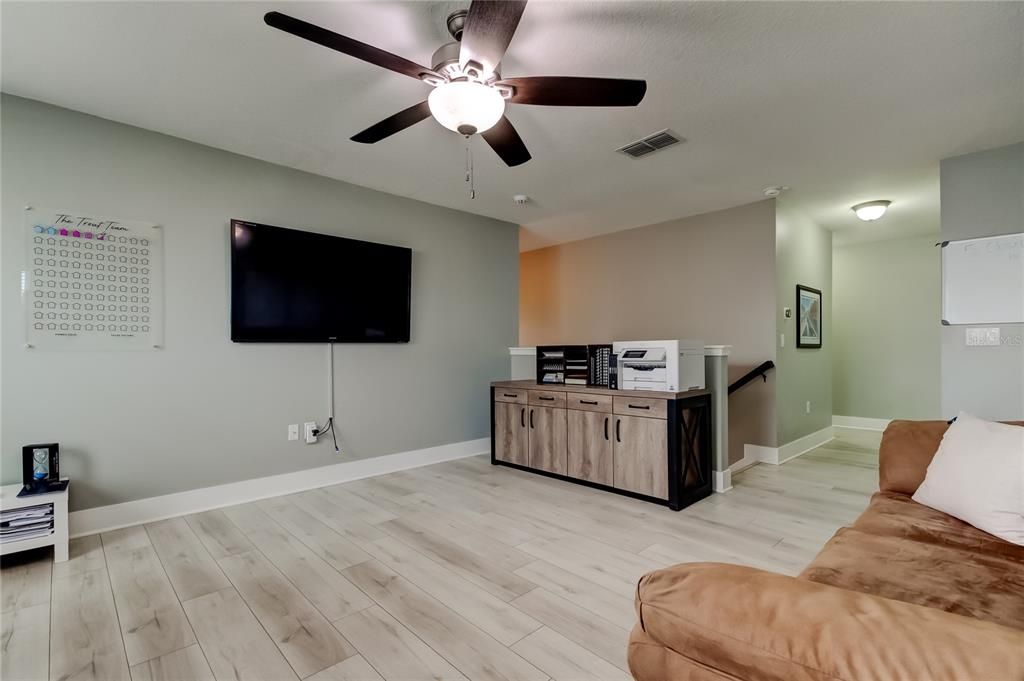 Active With Contract: $446,000 (4 beds, 3 baths, 3044 Square Feet)