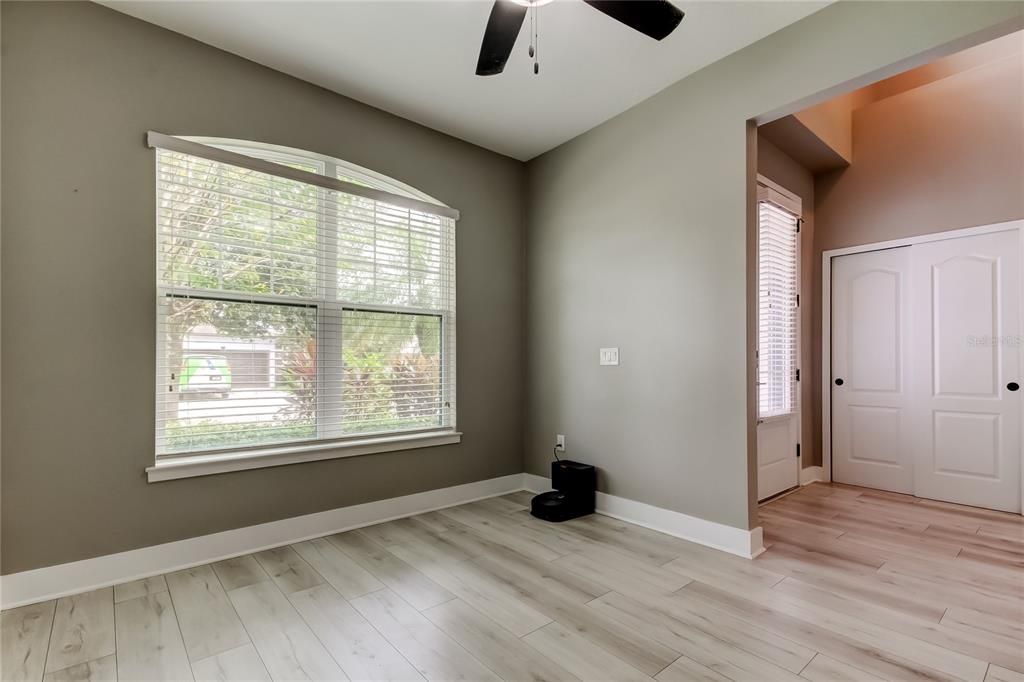 Active With Contract: $446,000 (4 beds, 3 baths, 3044 Square Feet)