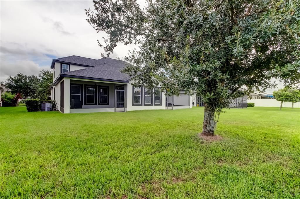 Active With Contract: $446,000 (4 beds, 3 baths, 3044 Square Feet)