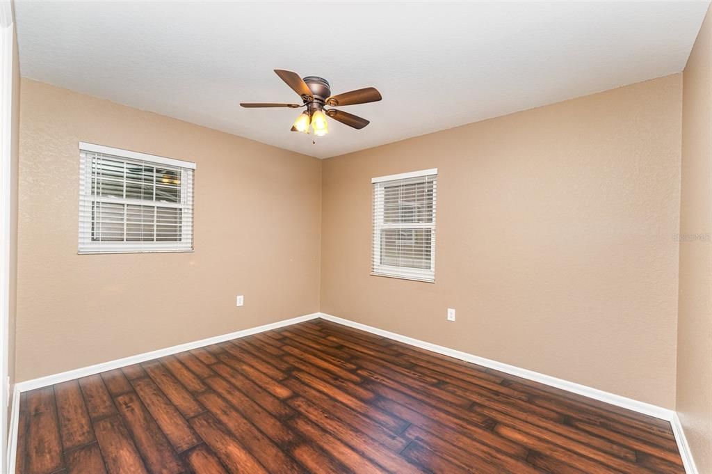 For Sale: $315,000 (3 beds, 2 baths, 1144 Square Feet)