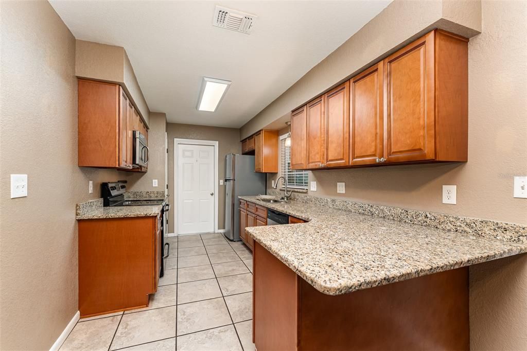 For Sale: $315,000 (3 beds, 2 baths, 1144 Square Feet)