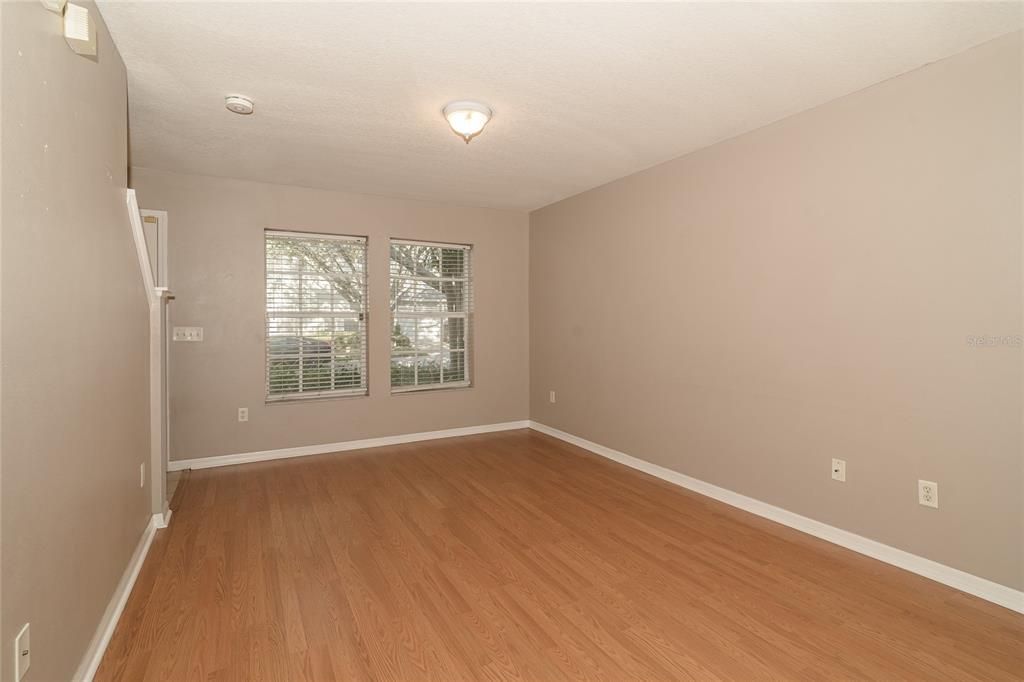 En Venta: $237,500 (2 camas, 1 baños, 1315 Pies cuadrados)