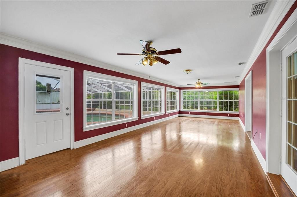 For Sale: $540,000 (3 beds, 2 baths, 3388 Square Feet)