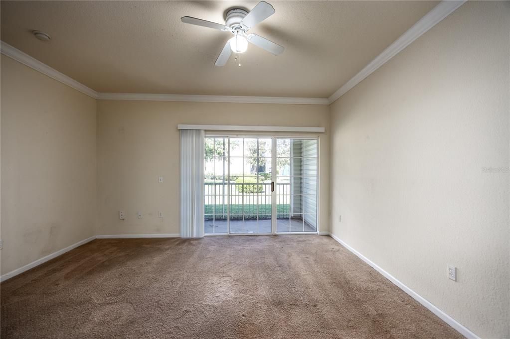 For Sale: $149,000 (1 beds, 1 baths, 1002 Square Feet)