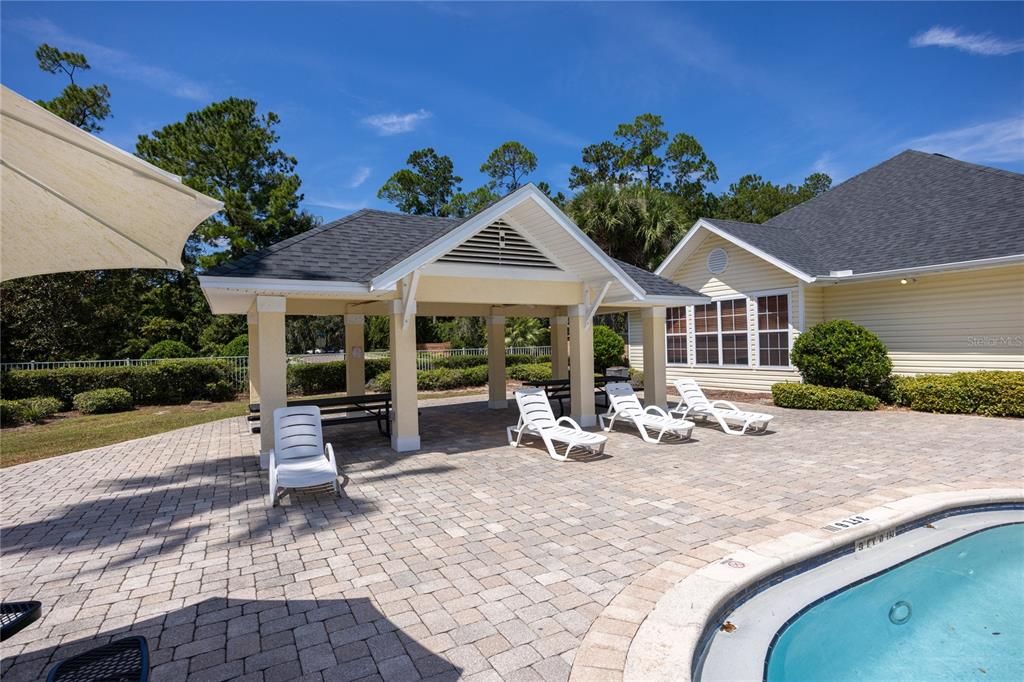 For Sale: $149,000 (1 beds, 1 baths, 1002 Square Feet)