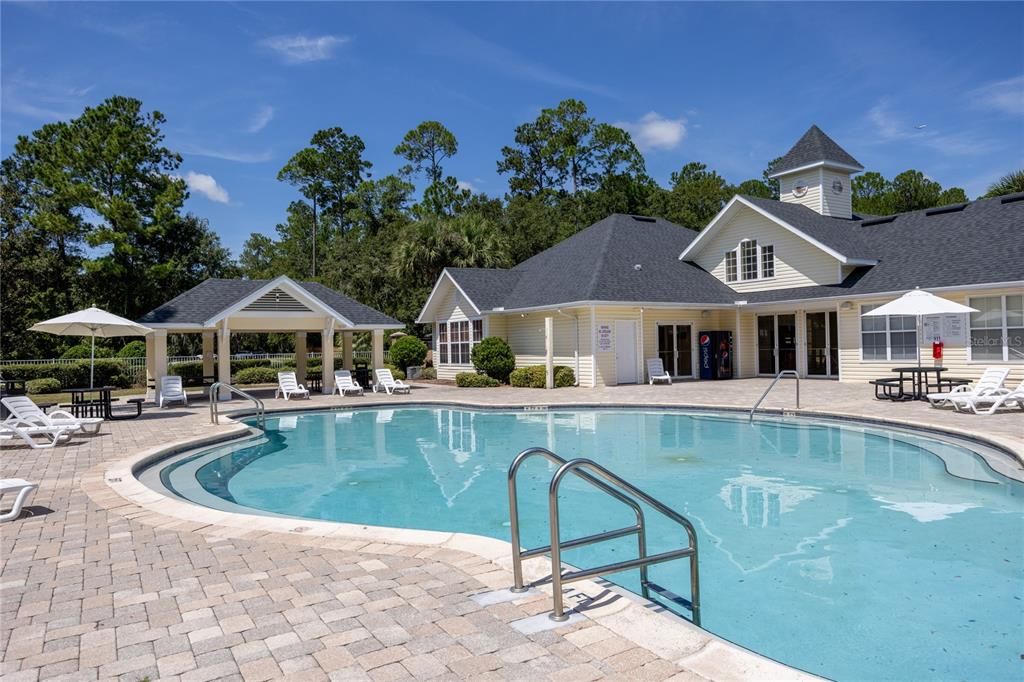 For Sale: $149,000 (1 beds, 1 baths, 1002 Square Feet)