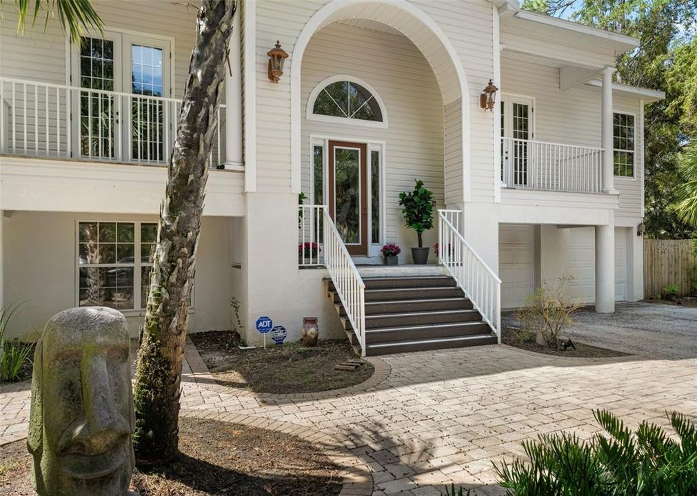 На продажу: $637,000 (3 спален, 2 ванн, 2425 Квадратных фут)