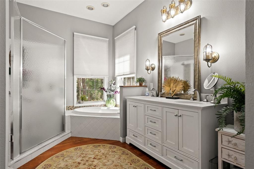 На продажу: $637,000 (3 спален, 2 ванн, 2425 Квадратных фут)