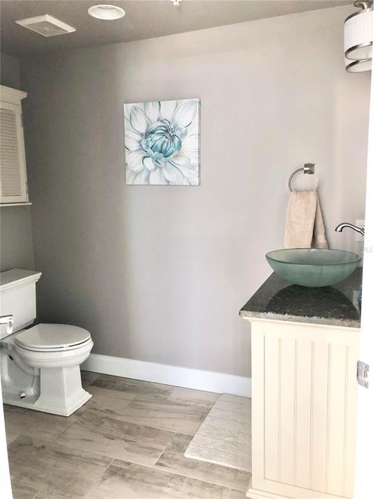 For Rent: $8,000 (3 beds, 2 baths, 1952 Square Feet)