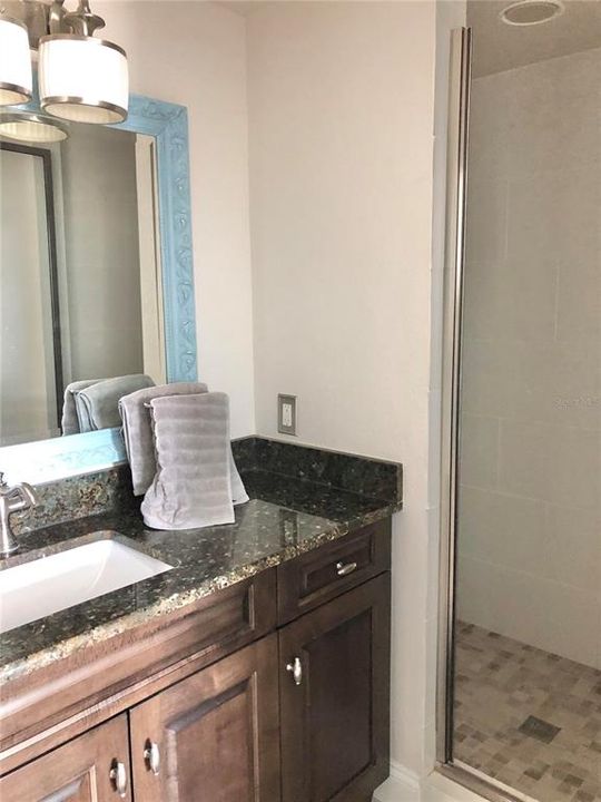 For Rent: $8,000 (3 beds, 2 baths, 1952 Square Feet)