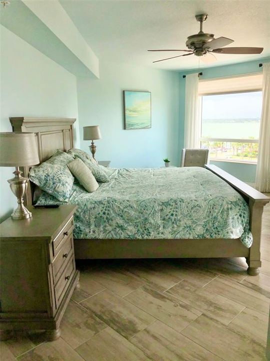 For Rent: $8,000 (3 beds, 2 baths, 1952 Square Feet)