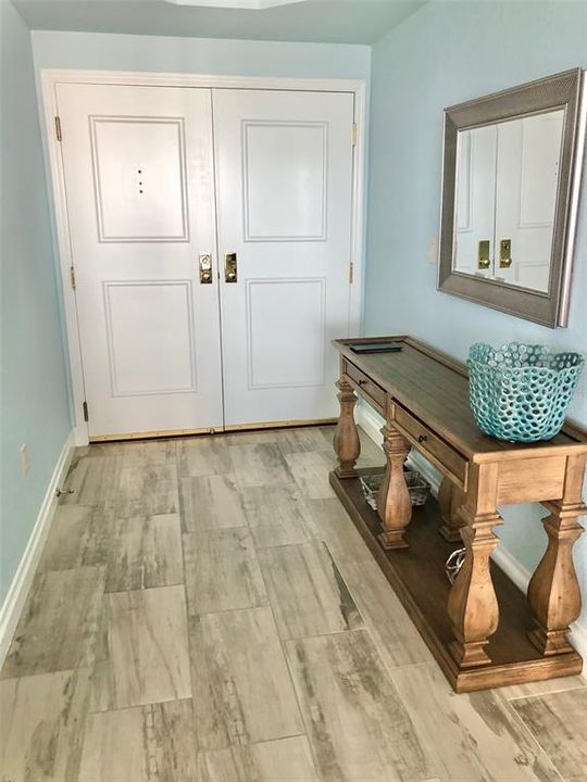 For Rent: $8,000 (3 beds, 2 baths, 1952 Square Feet)