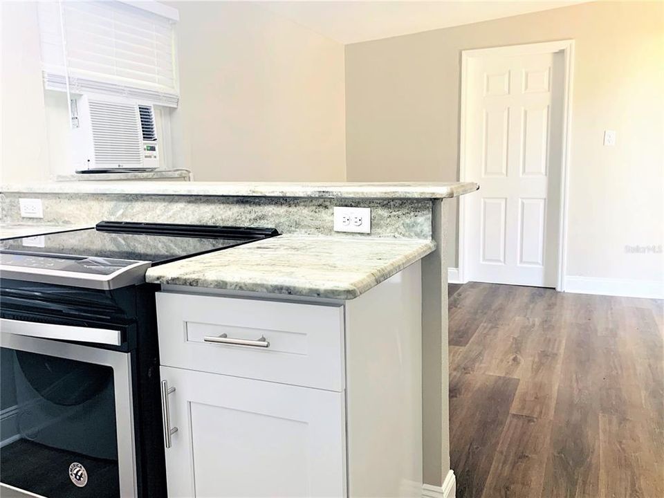 В аренду: $1,199 (1 спален, 1 ванн, 456 Квадратных фут)