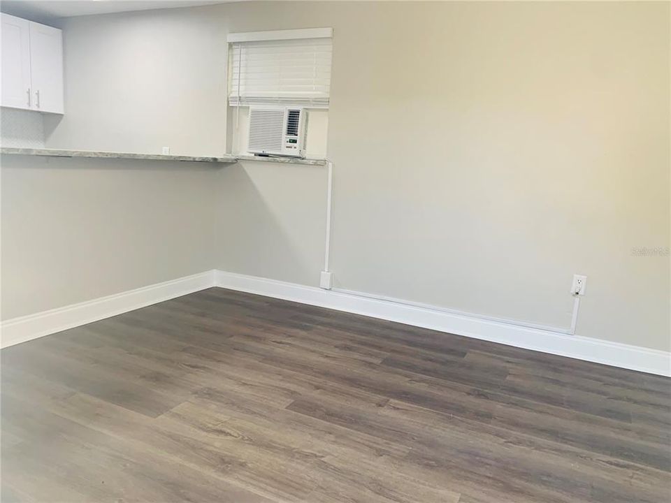 В аренду: $1,199 (1 спален, 1 ванн, 456 Квадратных фут)