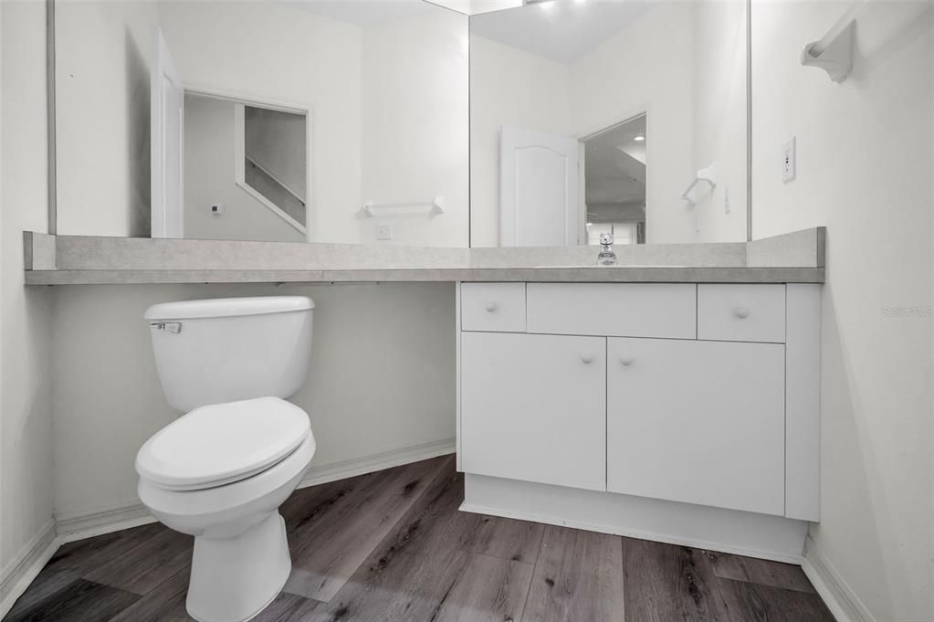 待售: $410,000 (3 贝兹, 2 浴室, 1452 平方英尺)