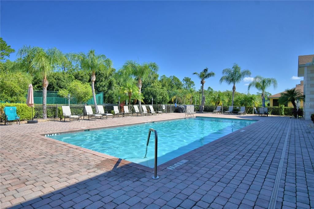 Activo con contrato: $189,000 (2 camas, 2 baños, 1151 Pies cuadrados)