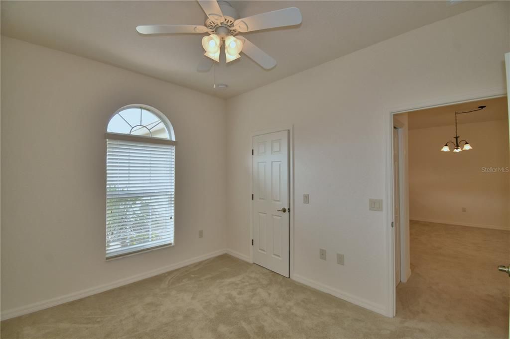 Activo con contrato: $189,000 (2 camas, 2 baños, 1151 Pies cuadrados)