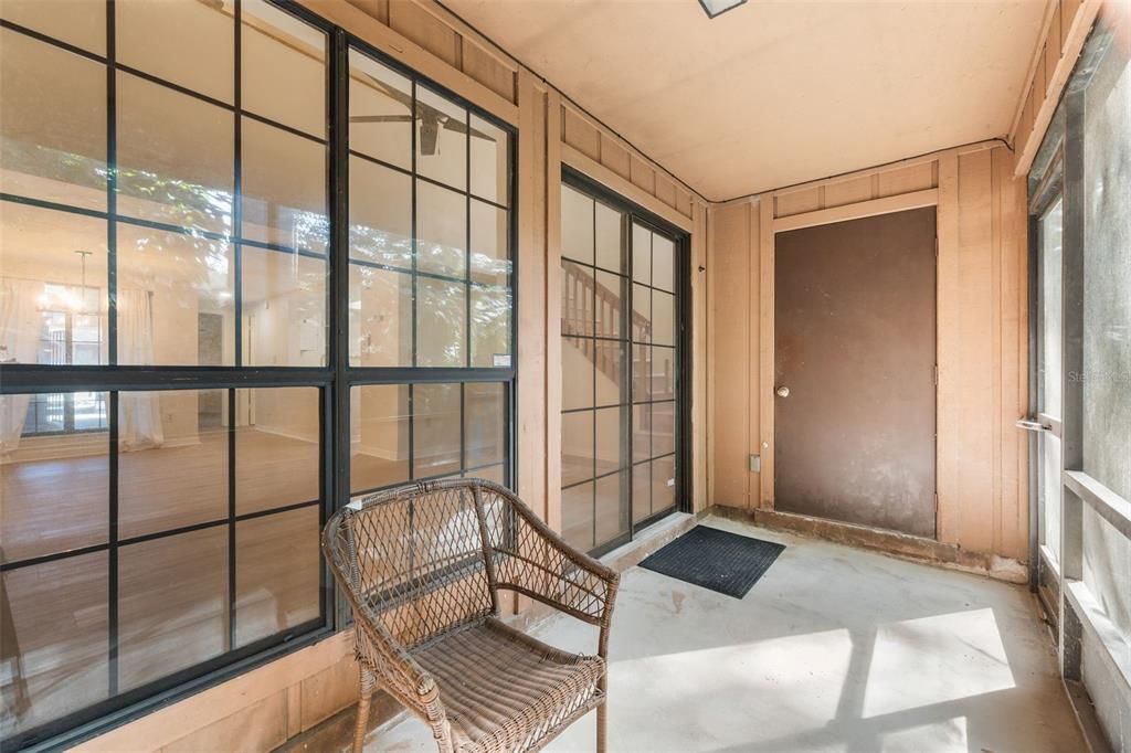 На продажу: $189,000 (2 спален, 2 ванн, 1106 Квадратных фут)