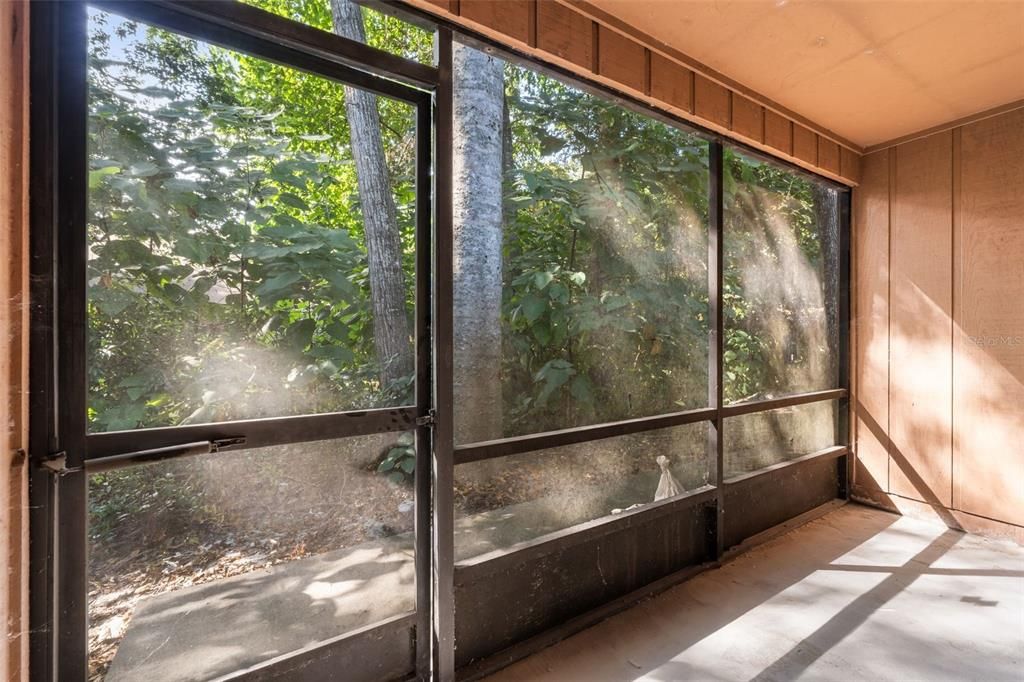 На продажу: $189,000 (2 спален, 2 ванн, 1106 Квадратных фут)