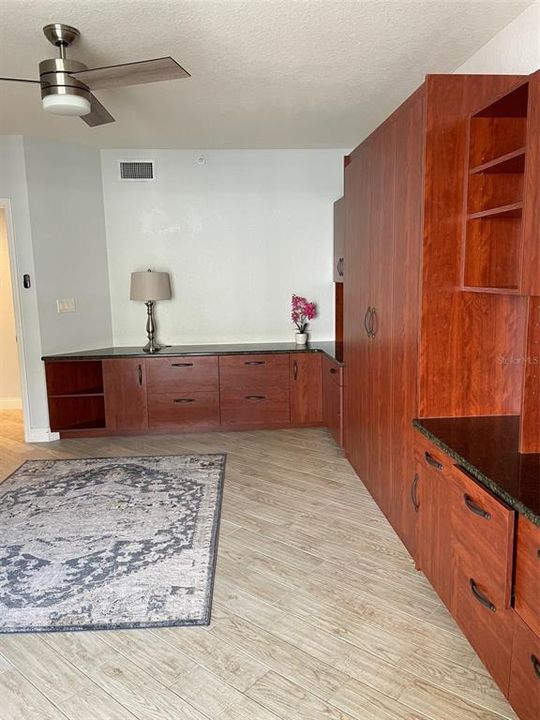 В аренду: $6,500 (2 спален, 2 ванн, 1675 Квадратных фут)