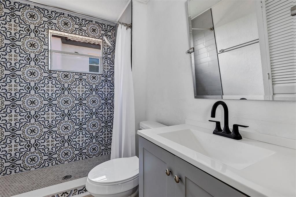 For Sale: $775,000 (4 beds, 4 baths, 3375 Square Feet)