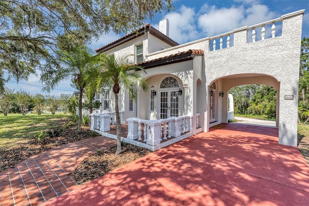 For Sale: $775,000 (4 beds, 4 baths, 3375 Square Feet)