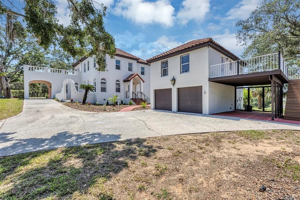 For Sale: $775,000 (4 beds, 4 baths, 3375 Square Feet)