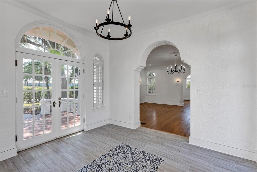 For Sale: $775,000 (4 beds, 4 baths, 3375 Square Feet)