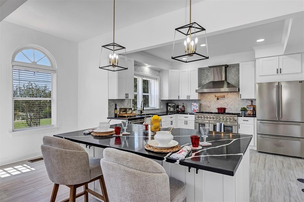 For Sale: $775,000 (4 beds, 4 baths, 3375 Square Feet)