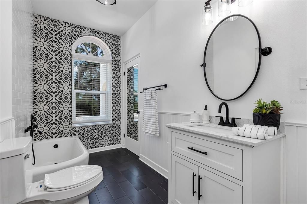 For Sale: $775,000 (4 beds, 4 baths, 3375 Square Feet)