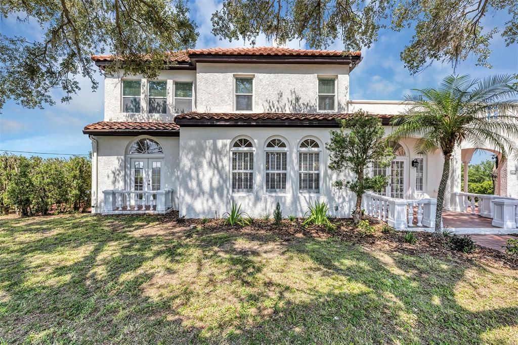 For Sale: $775,000 (4 beds, 4 baths, 3375 Square Feet)